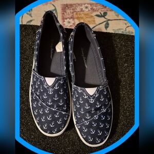 Tommy Bahama Navy/White Nautical Anchor Slip-On Canvas Boat Shoes